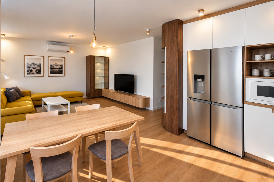 TOP PONUKA: PRIESTRANNÝ 4-IZBOVÝ BYT, 100 m² + 30 m² TERASA + BALKÓN, TOMÁŠIKOVA 3A
