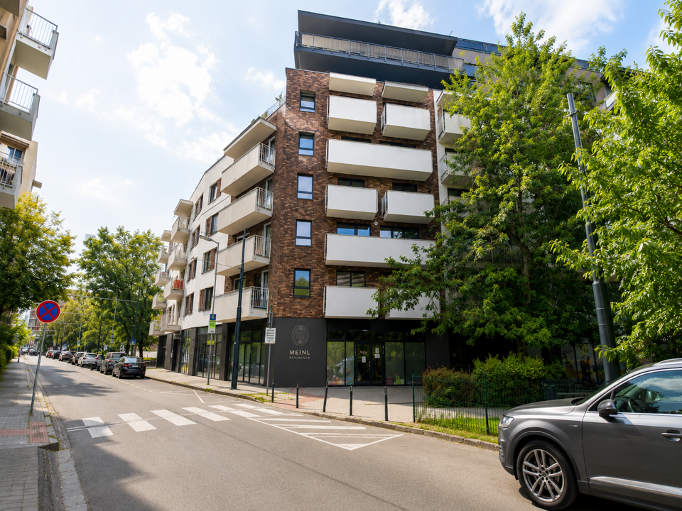 PRENÁJOM | Priestranný 3-izbový byt 120 m² s 2 terasami a garážovým státím – Meinl Residence, Ružinov